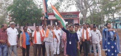 ऑपरेशन सिंदूर की सफलता पर ठेलकाडीह में निकाली गई भव्य तिरंगा यात्रा, देशभक्ति नारों से गूंजा माहौल