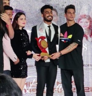 संगीत नगरी के सुवांश ने किया मि.छग खिताब पर कब्ज़ा