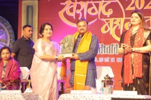 इंदिरा कला संगीत विश्वविद्यालय को केंद्रीय विश्वविद्यालय का दर्जा दिलाने सांसद संतोष पांडे ने संसद में उठाई मांग, कुलपति ने सांसद का जताया आभार