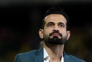 क्रिकेटर इरफान पठान ने पढ़ी कविता- &lsquo;अब तो धर्म का धंधा भी गंदा हो रहा है&rsquo;