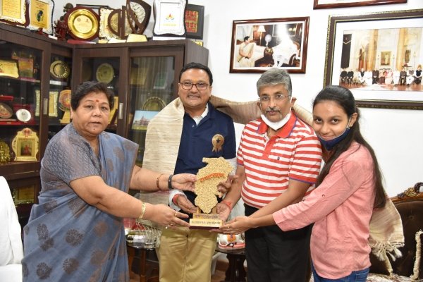 राज्यपाल से&nbsp; डाकलिया ने की मुलाकात&nbsp;