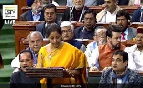 किसान और महिलाओं के लिए बड़ी घोषणा, पढ़ें अब तक के एलान