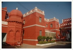 कुलपति की शिकायत पर कलेक्टर ने की जांच कमिटी गठित