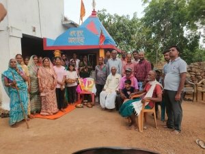 महान वीरांगना लोकमाता अहिल्याबाई होलकर की 300वीं जयंती ग्राम साल्हेभरी में श्रद्धा और उत्साह के साथ मनाई गई