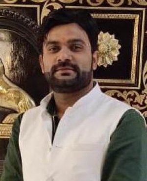 बिजली, पानी, सड़क व सफाई व्यवस्था से आम जनता त्रस्त - आशीष डोंगरे